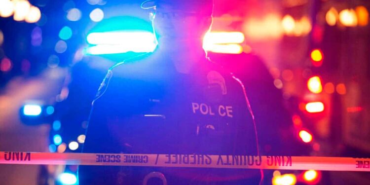 Angry man sets fire to car with two women inside