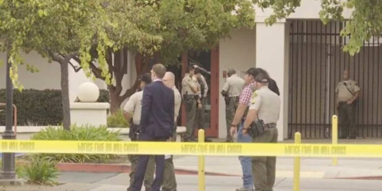 California courthouse targeted by pipe bomb