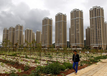 China announces sweeping measures to revive economy | Economy