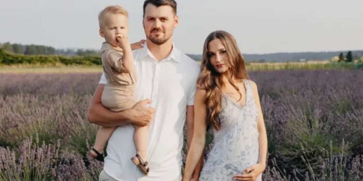 Couple Dies on Vacation in Hawaii, Leaves Baby Orphaned