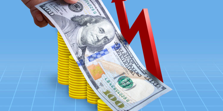 Dollar touches new high ahead of US data | Economy