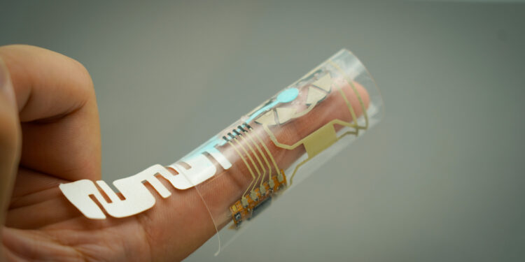 Finger bandage uses sweat to provide health monitoring at fingertips