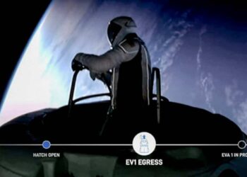 IN PICTURES | First private spacewalk in history for SpaceX