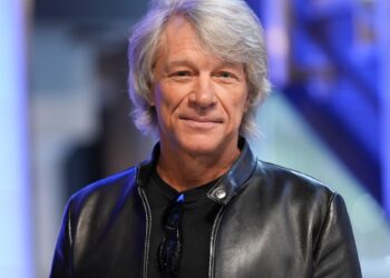 Jon Bon Jovi Saves Woman From Suicide