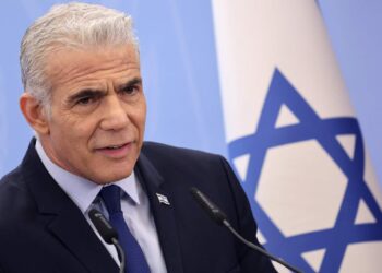 Lapid: Israel is drowning in economic mud economy