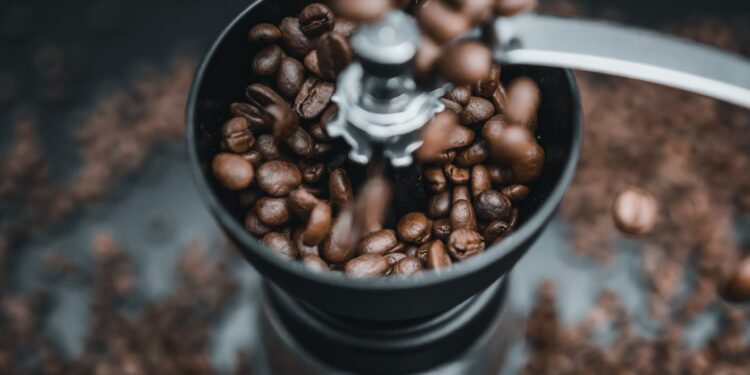 Limited global coffee surplus expected, prices continue to rise | Economy