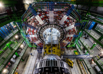 New results from the CMS experiment put an end to the mystery of the mass of the W boson