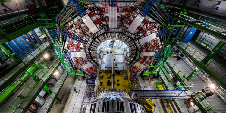 New results from the CMS experiment put an end to the mystery of the mass of the W boson