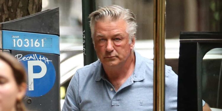 Prosecutor challenges Alec Baldwin’s mistrial