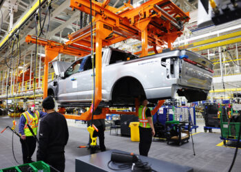 Research shows auto plants increased their workforce after transitioning to electric vehicle production