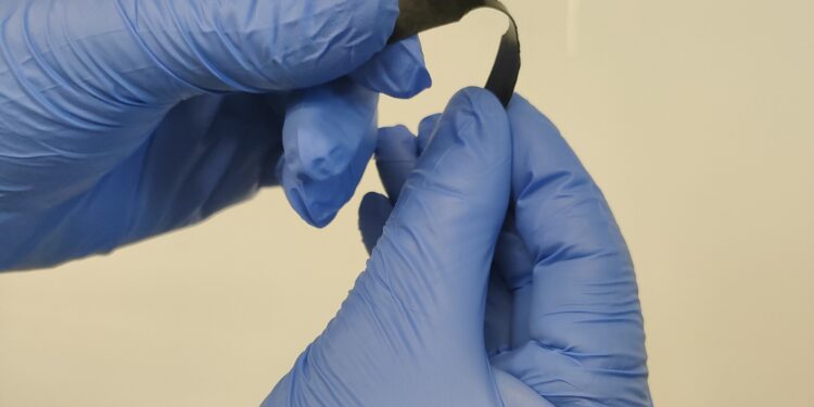 Researchers use carbon nanotube derivatives to strengthen recyclable plastics