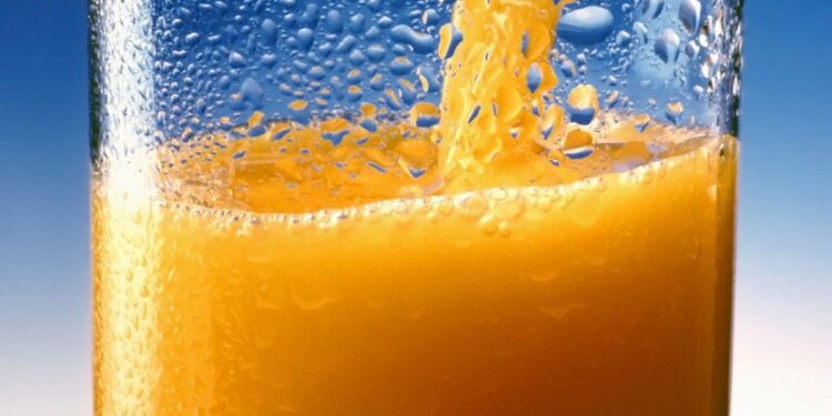 Science exhibition project leads to new research explaining the glugging effect