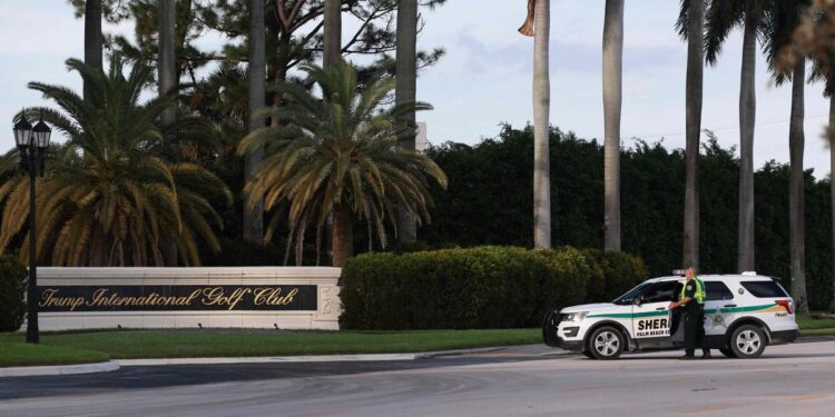 Securing golf courses, a complex task for the American secret services