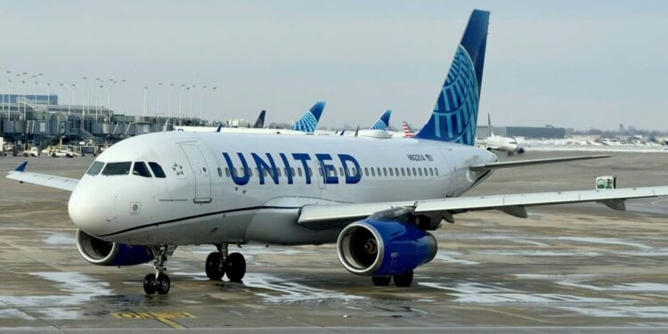 Severe turbulence injures seven on Boeing 737