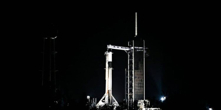 SpaceX Falcon 9 rockets reauthorized for takeoff