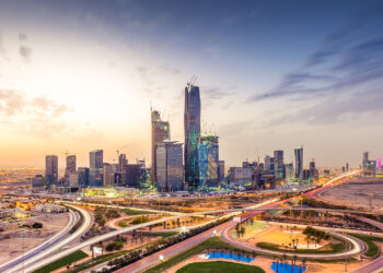 Standard & Poor’s Raises Saudi Arabia Outlook to Positive | Economy