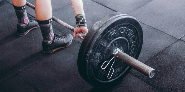 Study of former World’s Strongest Man shows ‘shoulder’ muscles are important for lifting weights