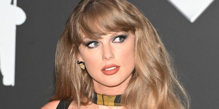 Taylor Swift causes surge in traffic on voter registration website