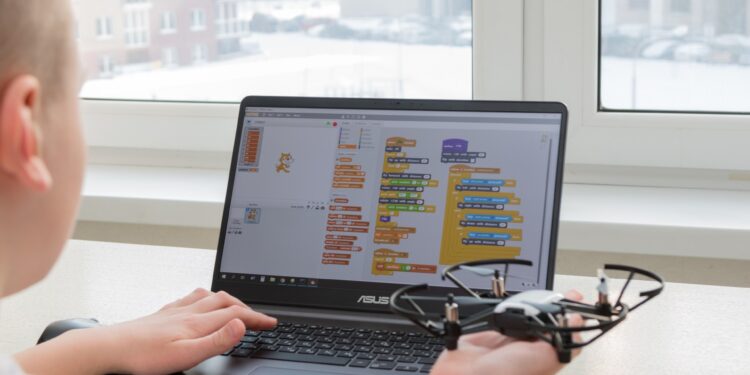The era of conventional programming is over.. 5 alternative fields of work that provide a profitable income | Technology