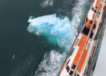 ‘Titanic moment’: Cruise ship hits chunk of ice