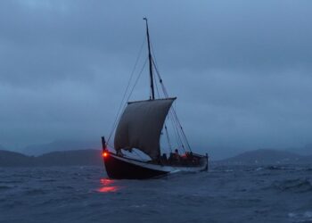 Tracing the walrus ivory trade to the Viking Age reveals early interactions between Europeans and indigenous North Americans