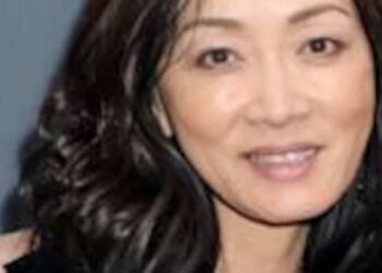 White House Infiltrated by an Ally: Looking for the Woman