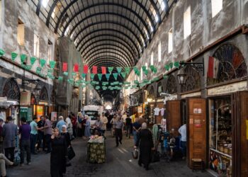 A wave of high prices after Israel cut off the international road between Beirut and Damascus economy