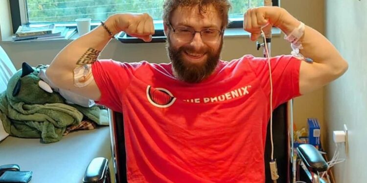 A worker loses both his legs on his first day of work