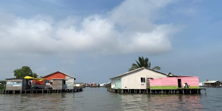 Bacterial contamination and microplastics threaten Colombia’s largest and most productive coastal lagoon