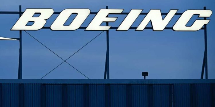 Boeing announces the launch of a capital increase of approximately $19 billion