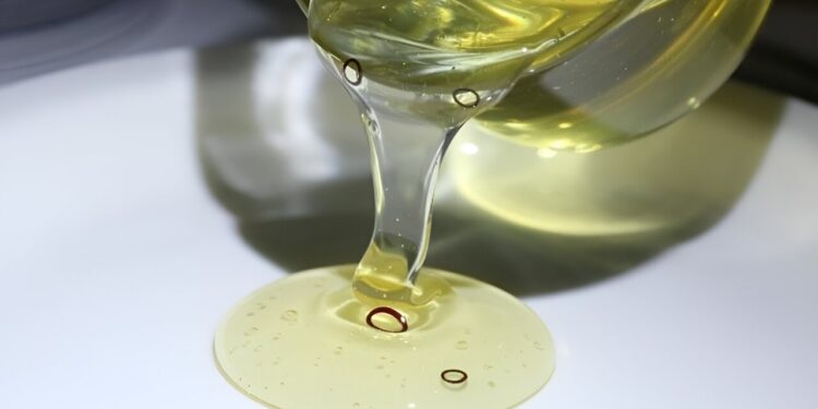 Discover the light-driven toroidal micro-robot that autonomously navigates viscous liquids