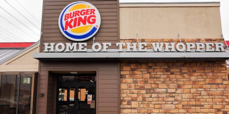 Epidemic of E. Coli: Burger King, KFC, Pizza Hut and other chains remove onions from their menu