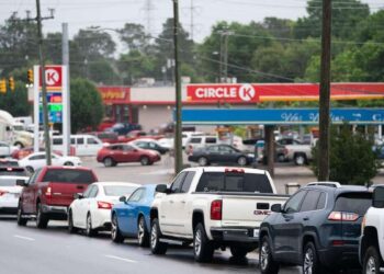 Gasoline shortage in Florida: convenience stores owned by Couche-Tard in the crosshairs of Hurricane “Milton”