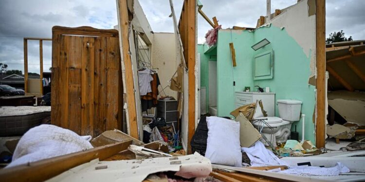 In Florida, hurricanes seen as the price to pay for “living in paradise”