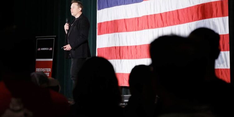 In Pennsylvania, Elon Musk holds public meetings to support Trump