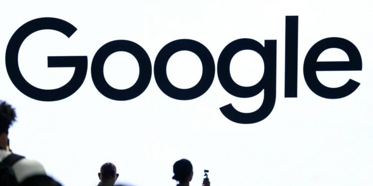 Justice orders Google to open its application store to competition