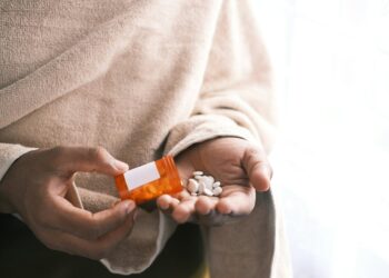 Meta-analysis finds minimal cognitive gains from antipsychotic medications