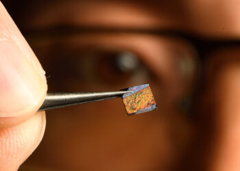 New laser light diagnostic tool quickly detects early signs of heart attack