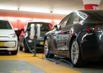 New research reveals how widespread adoption of electric vehicles can improve air quality and human health