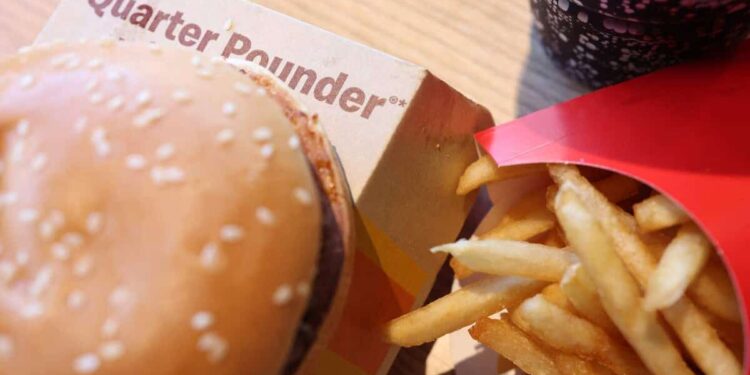 No E. coli in beef: McDonald’s starts selling its hamburgers again in the United States