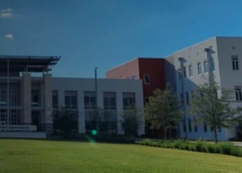 Teacher arrested after having sex with student