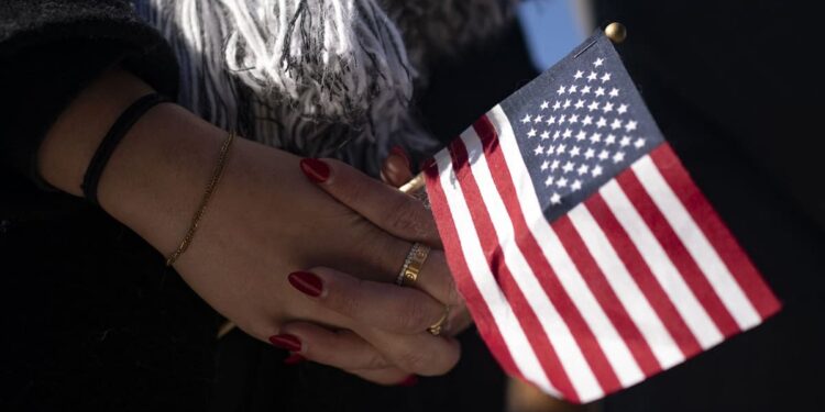 The election in the United States puts part of economic activity on pause according to the Fed