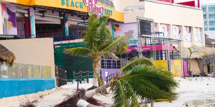 Travel Advisory: Avoid These Areas of Florida and Mexico