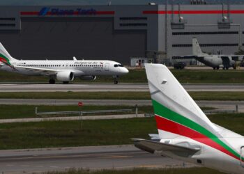 With the attack on Iran, international airlines cancel their flights to Israel economy