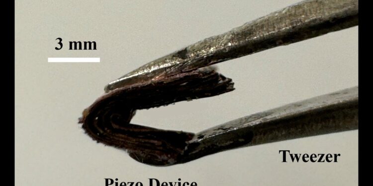 Innovative device could power electronics using body movements