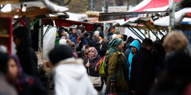 Study: Germany needs 288,000 immigrants annually to save its economy economy