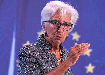 The head of the European Central Bank warns of a global trade war when Trump takes over economy