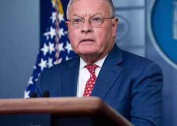 Trump names loyalist as envoy for Ukraine and Russia