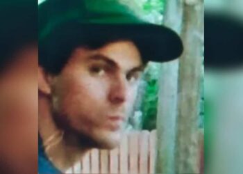 A man missing for 25 years found by his sister thanks to a photo in the newspapers