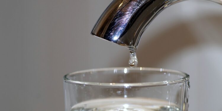 More people living without running water in American cities since the global financial crisis